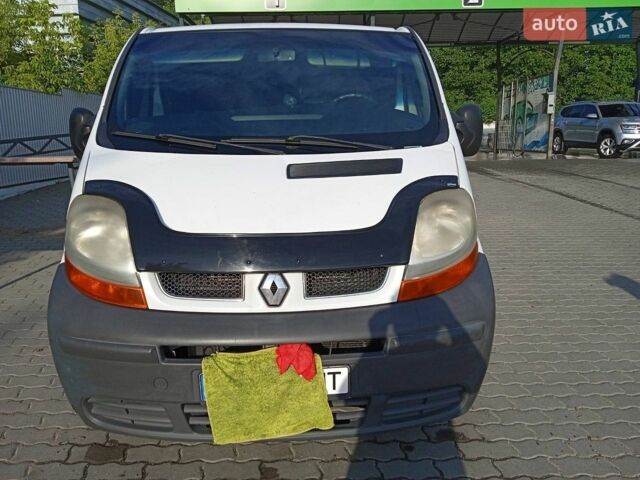 Білий Рено Трафік, об'ємом двигуна 1.87 л та пробігом 490 тис. км за 5800 $, фото 1 на Automoto.ua