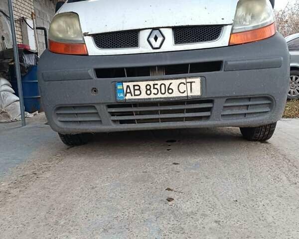 Белый Рено Трафик, объемом двигателя 1.9 л и пробегом 538 тыс. км за 4300 $, фото 1 на Automoto.ua
