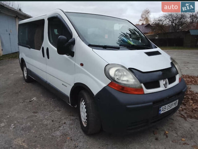 Білий Рено Трафік, об'ємом двигуна 1.9 л та пробігом 370 тис. км за 7250 $, фото 1 на Automoto.ua