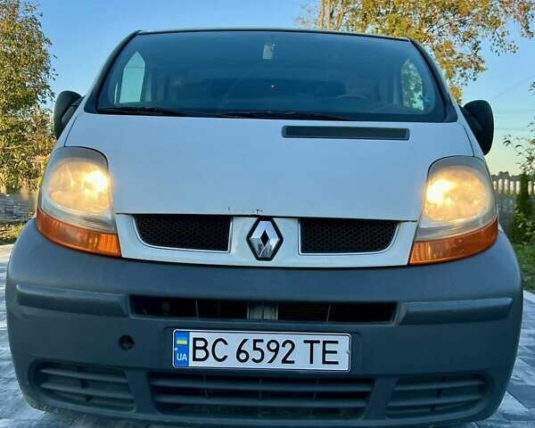 Білий Рено Трафік, об'ємом двигуна 1.87 л та пробігом 390 тис. км за 5500 $, фото 1 на Automoto.ua