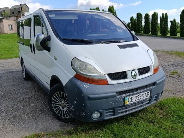 Белый Рено Трафик, объемом двигателя 0 л и пробегом 160 тыс. км за 4650 $, фото 1 на Automoto.ua