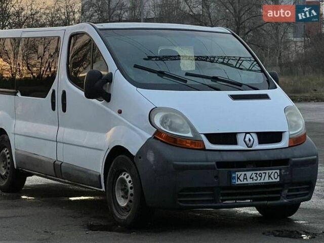 Белый Рено Трафик, объемом двигателя 1.87 л и пробегом 350 тыс. км за 6100 $, фото 1 на Automoto.ua