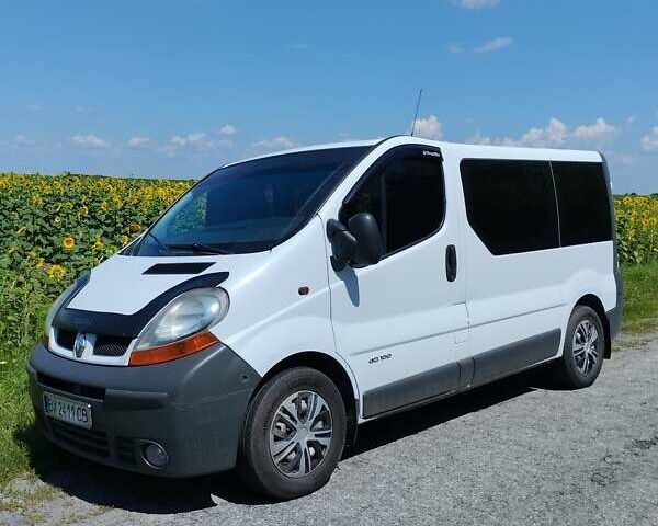 Белый Рено Трафик, объемом двигателя 1.9 л и пробегом 383 тыс. км за 7600 $, фото 1 на Automoto.ua