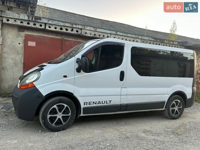 Білий Рено Трафік, об'ємом двигуна 1.9 л та пробігом 220 тис. км за 7300 $, фото 1 на Automoto.ua