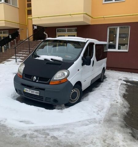 Білий Рено Трафік, об'ємом двигуна 1.87 л та пробігом 300 тис. км за 5200 $, фото 1 на Automoto.ua