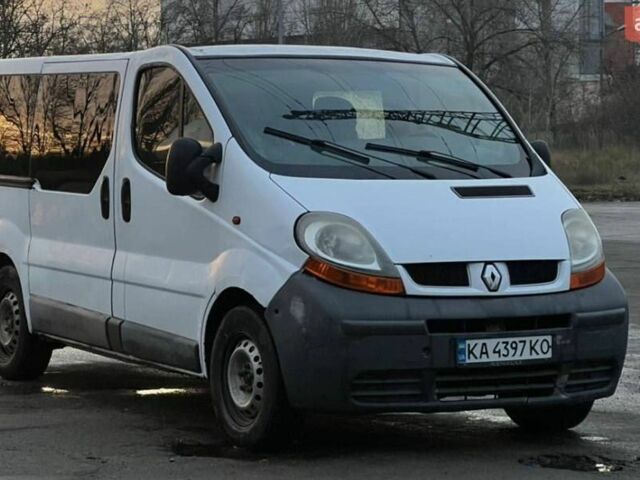 Белый Рено Трафик, объемом двигателя 1.87 л и пробегом 350 тыс. км за 6100 $, фото 1 на Automoto.ua
