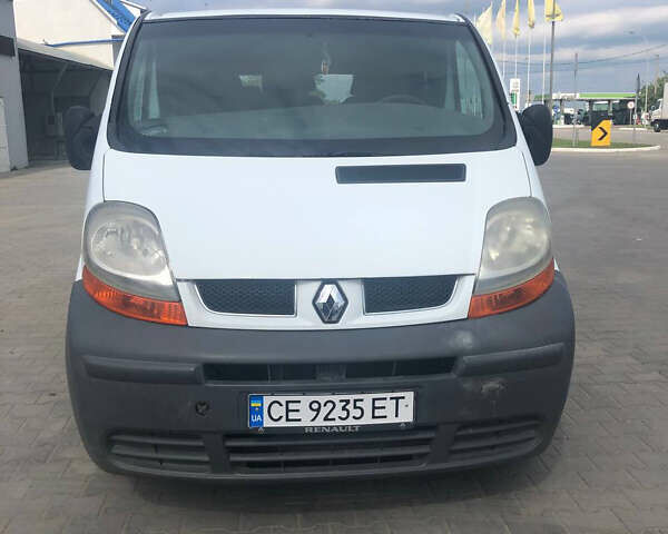 Белый Рено Трафик, объемом двигателя 1.9 л и пробегом 270 тыс. км за 7100 $, фото 1 на Automoto.ua