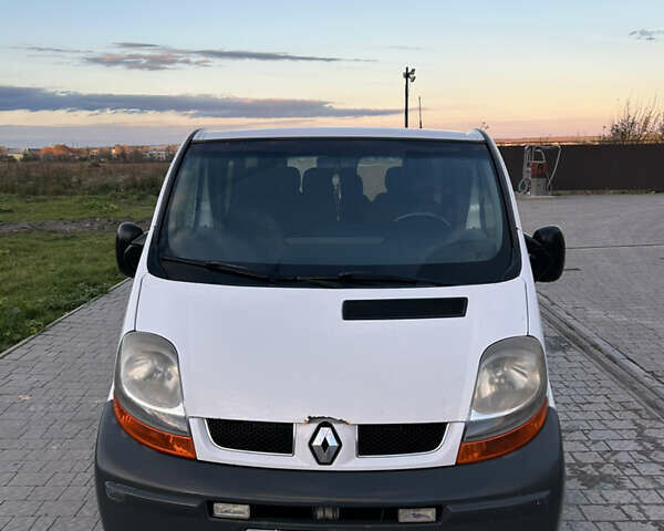 Рено Трафик 2006 в Тернополе на Automoto.ua Белый Рено Трафик, объемом двигателя 1.9 л и пробегом 390 тыс. км за 7000 $, фото 1 на Automoto.ua