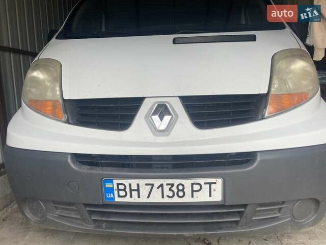 Білий Рено Трафік, об'ємом двигуна 1.87 л та пробігом 436 тис. км за 6350 $, фото 1 на Automoto.ua