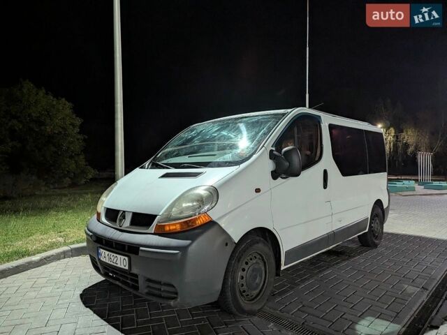 Білий Рено Трафік, об'ємом двигуна 1.87 л та пробігом 300 тис. км за 7300 $, фото 1 на Automoto.ua