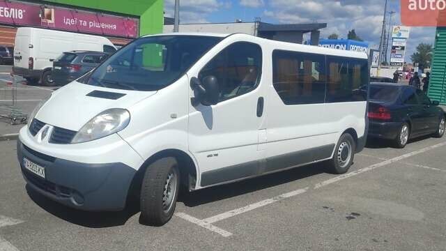 Белый Рено Трафик, объемом двигателя 2 л и пробегом 480 тыс. км за 8500 $, фото 1 на Automoto.ua