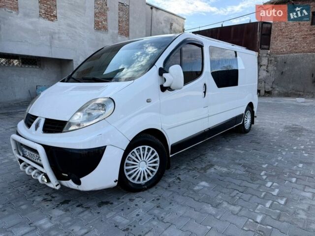 Білий Рено Трафік, об'ємом двигуна 2 л та пробігом 400 тис. км за 6700 $, фото 1 на Automoto.ua