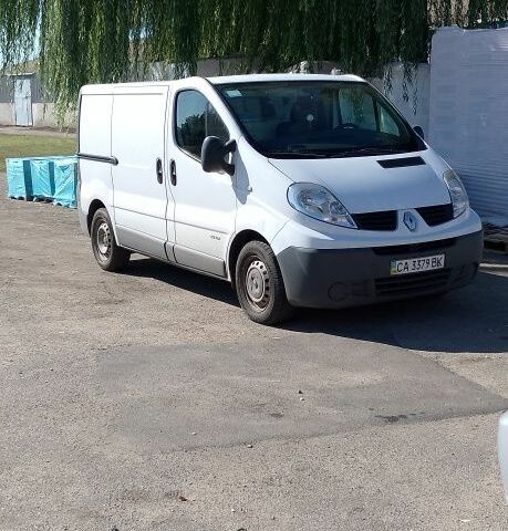 Білий Рено Трафік, об'ємом двигуна 2 л та пробігом 250 тис. км за 6700 $, фото 1 на Automoto.ua