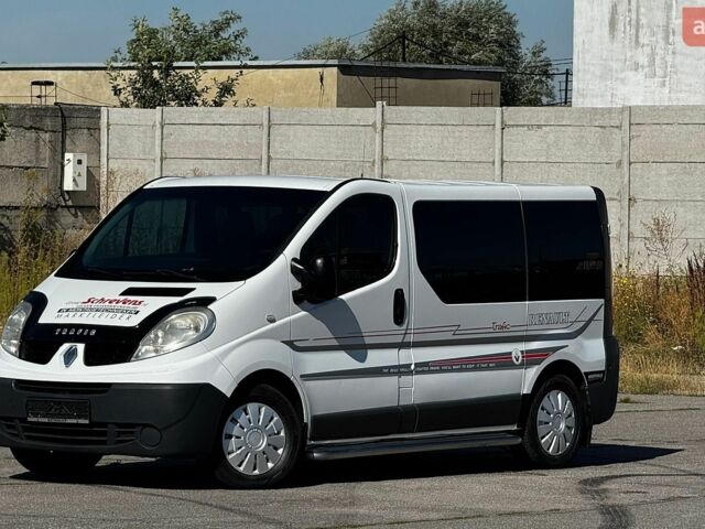 Белый Рено Трафик, объемом двигателя 2 л и пробегом 308 тыс. км за 8350 $, фото 1 на Automoto.ua