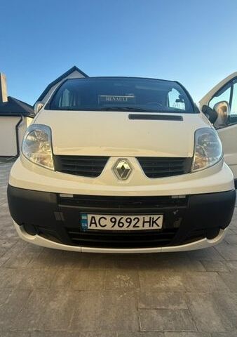 Білий Рено Трафік, об'ємом двигуна 2.46 л та пробігом 608 тис. км за 8999 $, фото 1 на Automoto.ua