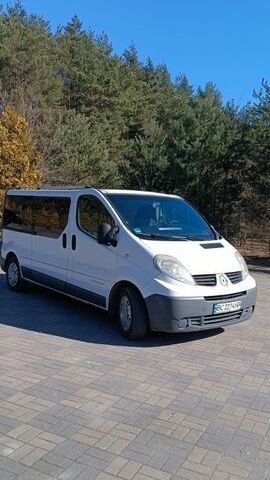 Белый Рено Трафик, объемом двигателя 2 л и пробегом 353 тыс. км за 11300 $, фото 1 на Automoto.ua