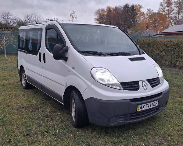 Рено Трафик 2009 в Валках на Automoto.ua Белый Рено Трафик, объемом двигателя 2 л и пробегом 307 тыс. км за 9000 $, фото 1 на Automoto.ua