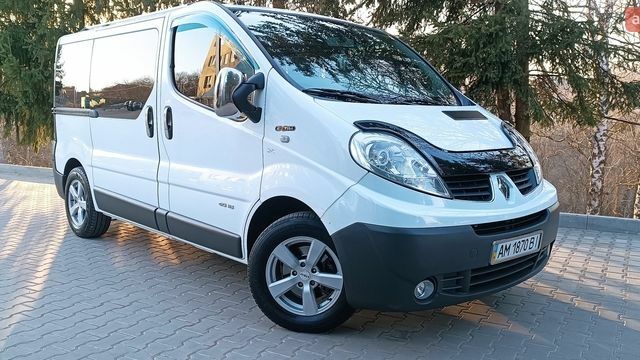 Белый Рено Трафик, объемом двигателя 2 л и пробегом 338 тыс. км за 10950 $, фото 1 на Automoto.ua