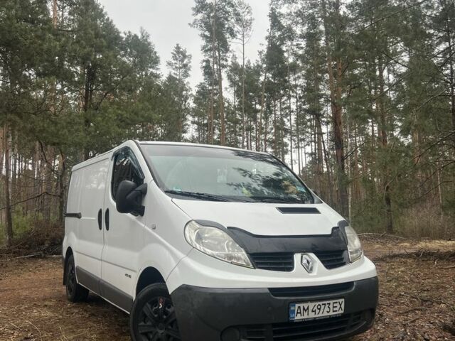 Білий Рено Трафік, об'ємом двигуна 2 л та пробігом 310 тис. км за 7150 $, фото 1 на Automoto.ua