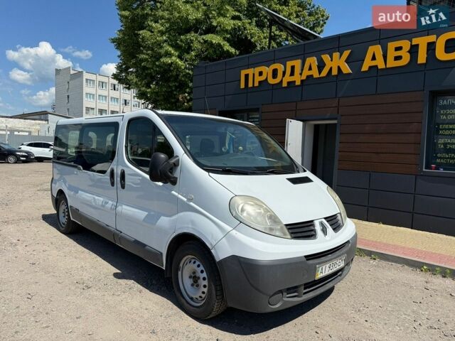 Белый Рено Трафик, объемом двигателя 2 л и пробегом 387 тыс. км за 8900 $, фото 1 на Automoto.ua