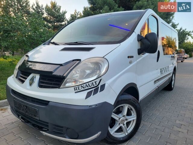 Білий Рено Трафік, об'ємом двигуна 2 л та пробігом 231 тис. км за 14850 $, фото 1 на Automoto.ua