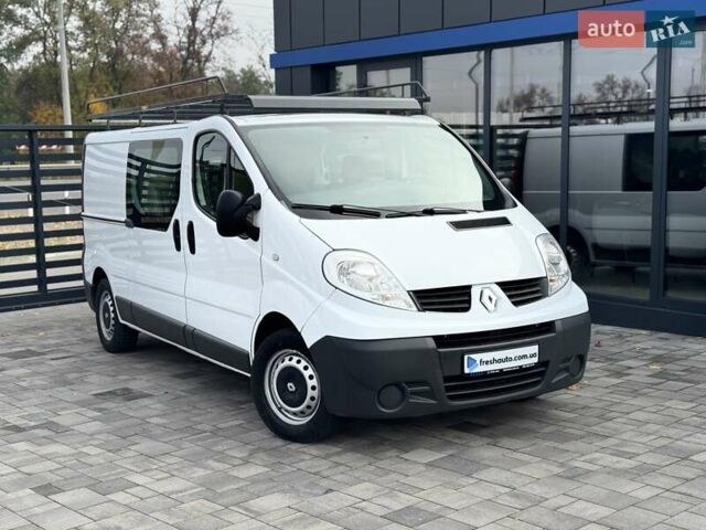 Белый Рено Трафик, объемом двигателя 2 л и пробегом 193 тыс. км за 15750 $, фото 1 на Automoto.ua