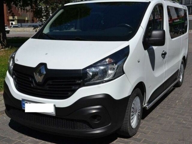 Белый Рено Трафик, объемом двигателя 1.6 л и пробегом 237 тыс. км за 15995 $, фото 1 на Automoto.ua