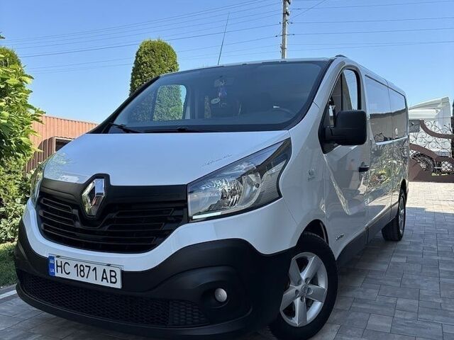 Білий Рено Трафік, об'ємом двигуна 1.6 л та пробігом 294 тис. км за 15700 $, фото 1 на Automoto.ua