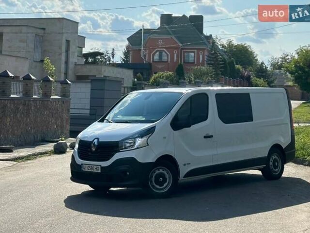 Білий Рено Трафік, об'ємом двигуна 1.6 л та пробігом 258 тис. км за 15000 $, фото 1 на Automoto.ua