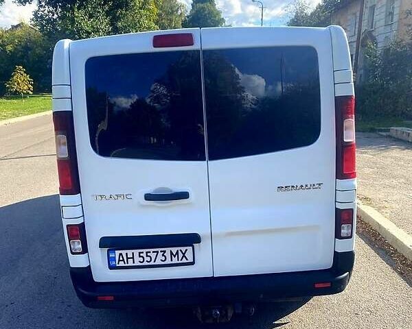 Білий Рено Трафік, об'ємом двигуна 1.6 л та пробігом 234 тис. км за 15200 $, фото 1 на Automoto.ua