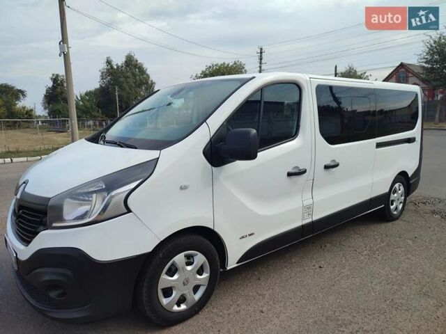 Белый Рено Трафик, объемом двигателя 1.6 л и пробегом 233 тыс. км за 13900 $, фото 1 на Automoto.ua
