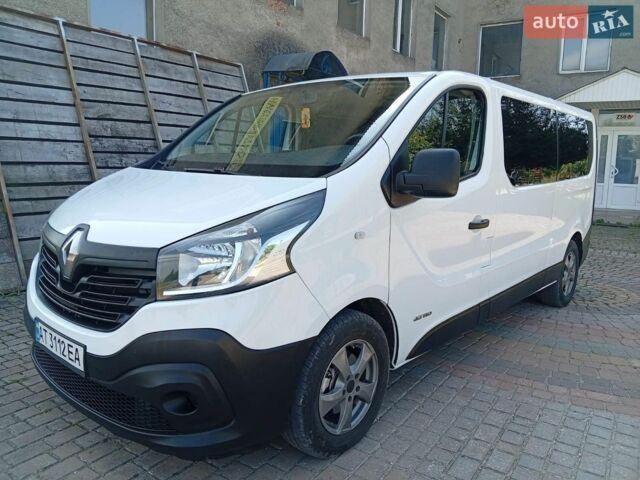 Белый Рено Трафик, объемом двигателя 1.6 л и пробегом 256 тыс. км за 14600 $, фото 1 на Automoto.ua