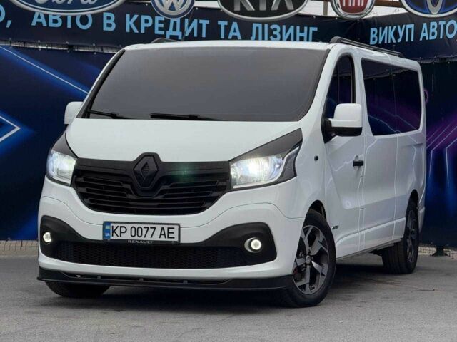 Белый Рено Трафик, объемом двигателя 1.6 л и пробегом 182 тыс. км за 18999 $, фото 1 на Automoto.ua