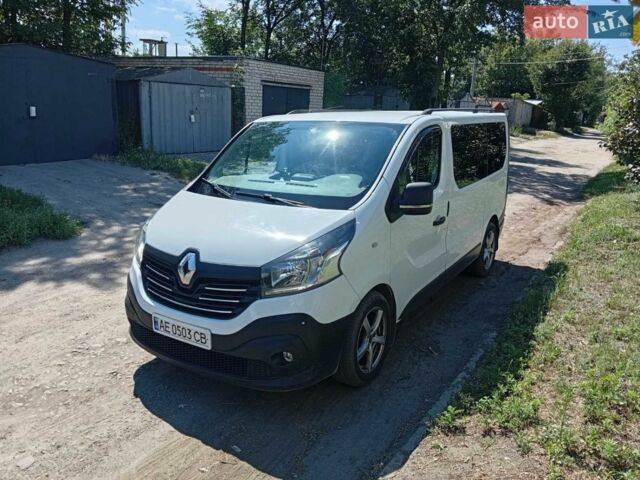 Білий Рено Трафік, об'ємом двигуна 1.6 л та пробігом 226 тис. км за 16400 $, фото 1 на Automoto.ua
