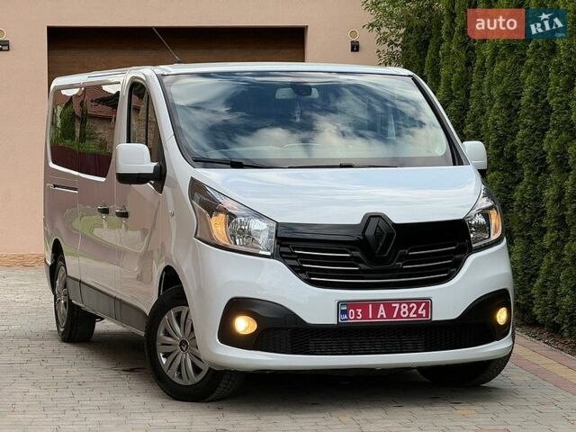 Белый Рено Трафик, объемом двигателя 1.6 л и пробегом 211 тыс. км за 14750 $, фото 1 на Automoto.ua