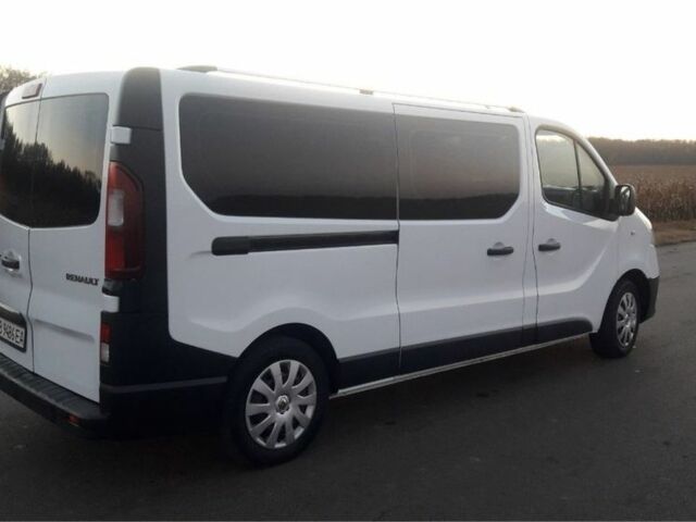 Белый Рено Трафик, объемом двигателя 1.6 л и пробегом 250 тыс. км за 14500 $, фото 1 на Automoto.ua