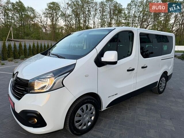 Белый Рено Трафик, объемом двигателя 1.6 л и пробегом 197 тыс. км за 18200 $, фото 1 на Automoto.ua
