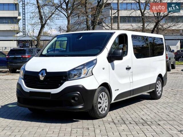 Белый Рено Трафик, объемом двигателя 1.6 л и пробегом 155 тыс. км за 15950 $, фото 1 на Automoto.ua