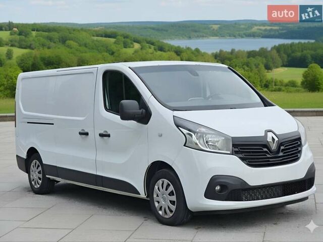 Білий Рено Трафік, об'ємом двигуна 1.6 л та пробігом 210 тис. км за 12700 $, фото 1 на Automoto.ua