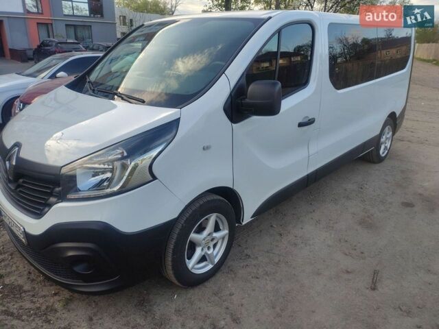 Белый Рено Трафик, объемом двигателя 1.6 л и пробегом 79 тыс. км за 17500 $, фото 1 на Automoto.ua