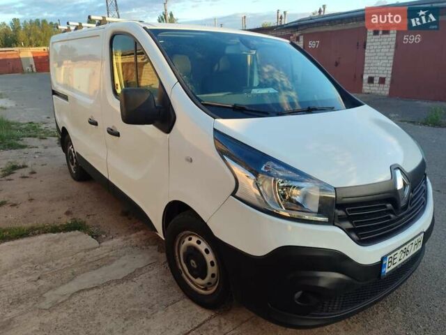 Белый Рено Трафик, объемом двигателя 1.6 л и пробегом 149 тыс. км за 16100 $, фото 1 на Automoto.ua