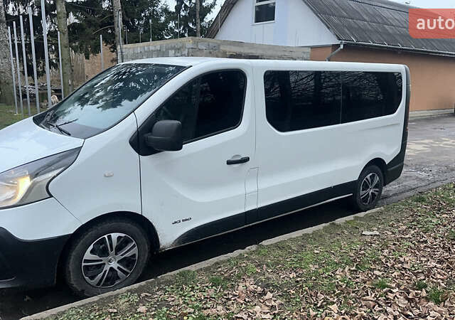 Білий Рено Трафік, об'ємом двигуна 1.6 л та пробігом 250 тис. км за 15200 $, фото 1 на Automoto.ua