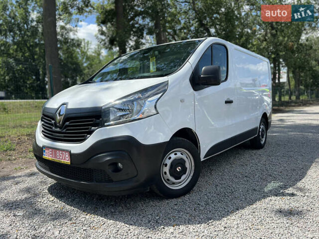 Белый Рено Трафик, объемом двигателя 1.6 л и пробегом 137 тыс. км за 15500 $, фото 1 на Automoto.ua