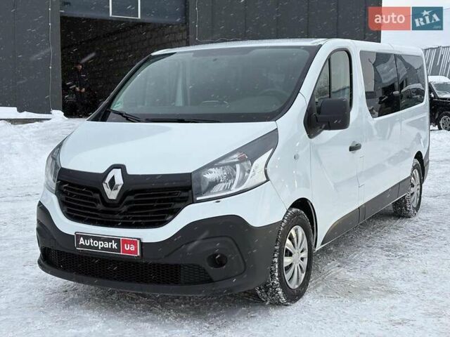Белый Рено Трафик, объемом двигателя 1.6 л и пробегом 151 тыс. км за 17990 $, фото 1 на Automoto.ua