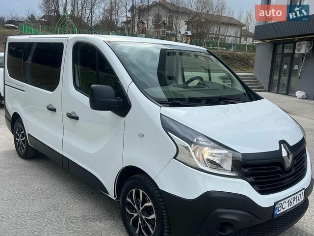 Белый Рено Трафик, объемом двигателя 1.6 л и пробегом 73 тыс. км за 17500 $, фото 1 на Automoto.ua