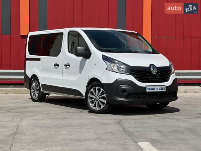 Белый Рено Трафик, объемом двигателя 1.6 л и пробегом 260 тыс. км за 17499 $, фото 1 на Automoto.ua