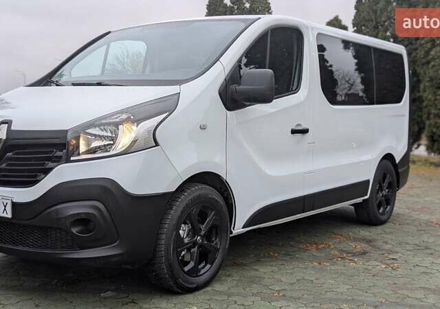 Білий Рено Трафік, об'ємом двигуна 1.6 л та пробігом 229 тис. км за 17400 $, фото 1 на Automoto.ua