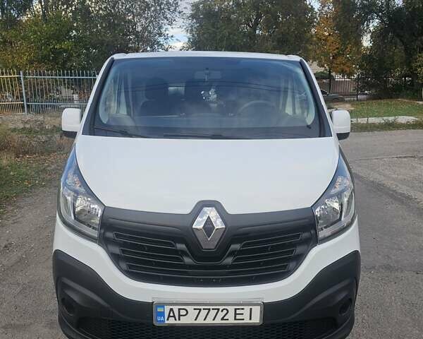 Белый Рено Трафик, объемом двигателя 1.6 л и пробегом 122 тыс. км за 16000 $, фото 1 на Automoto.ua