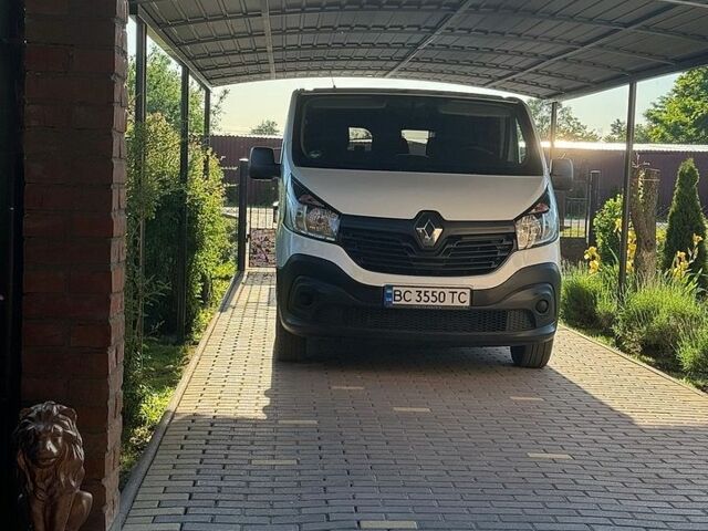 Білий Рено Трафік, об'ємом двигуна 1.6 л та пробігом 206 тис. км за 17900 $, фото 1 на Automoto.ua