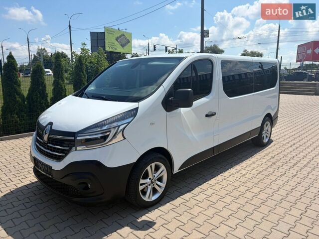 Білий Рено Трафік, об'ємом двигуна 2 л та пробігом 230 тис. км за 22999 $, фото 1 на Automoto.ua